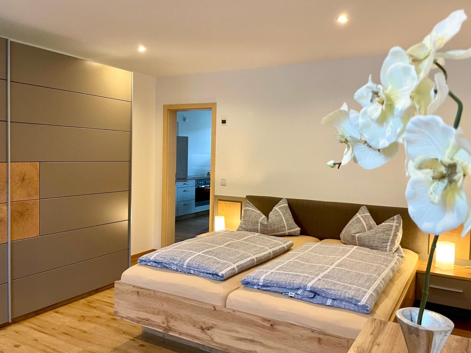Stadtoase Geraeumige Gaestewohnungen Mit Balkon, Komfort, Modernitaet Und Ruhe, Fuer Monteure Geeignet, Free Wifi Франкенберг Экстерьер фото