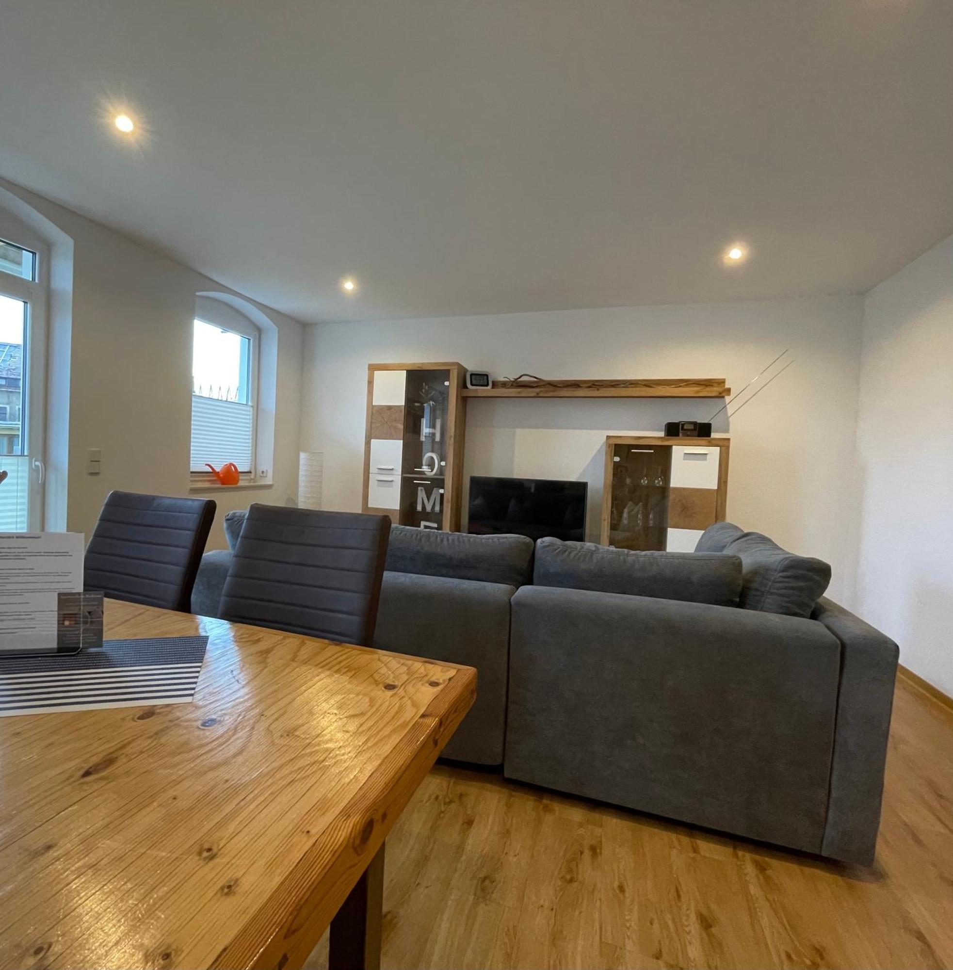 Stadtoase Geraeumige Gaestewohnungen Mit Balkon, Komfort, Modernitaet Und Ruhe, Fuer Monteure Geeignet, Free Wifi Франкенберг Экстерьер фото